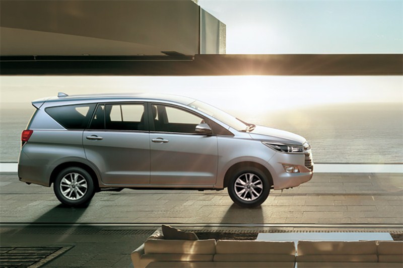 Cho thuê xe Innova 7 chỗ