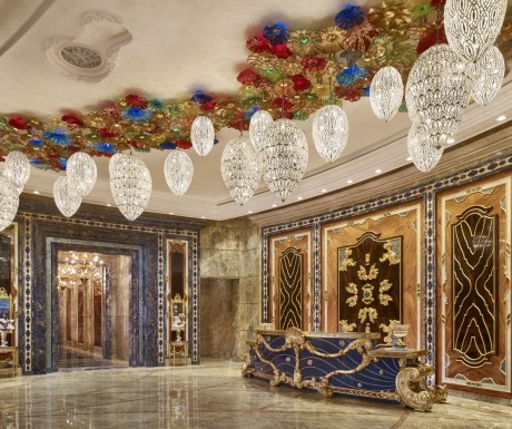 KHÁCH SẠN THE REVERIE SÀI GÒN